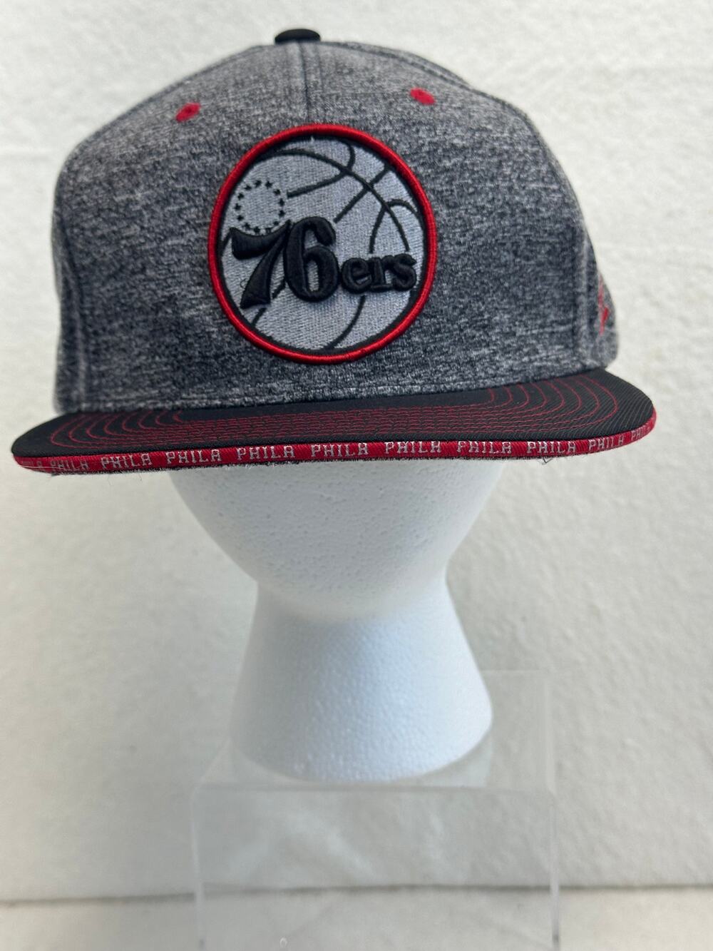 Zephyr Philadelphia 76ers Snapback Hat OS Gray, Red & Black Sportswear Philly
